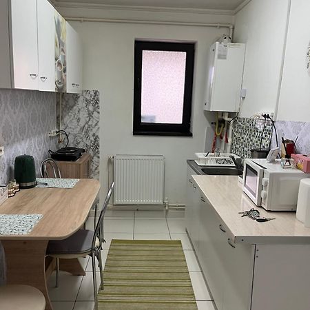 Apartament Octav เดวา ภายนอก รูปภาพ