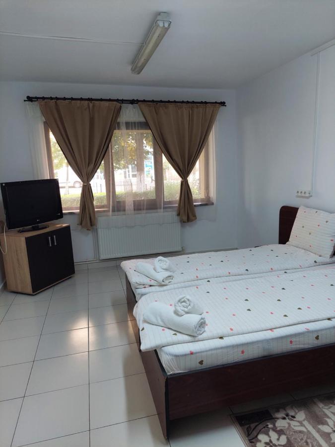 Apartament Octav เดวา ภายนอก รูปภาพ