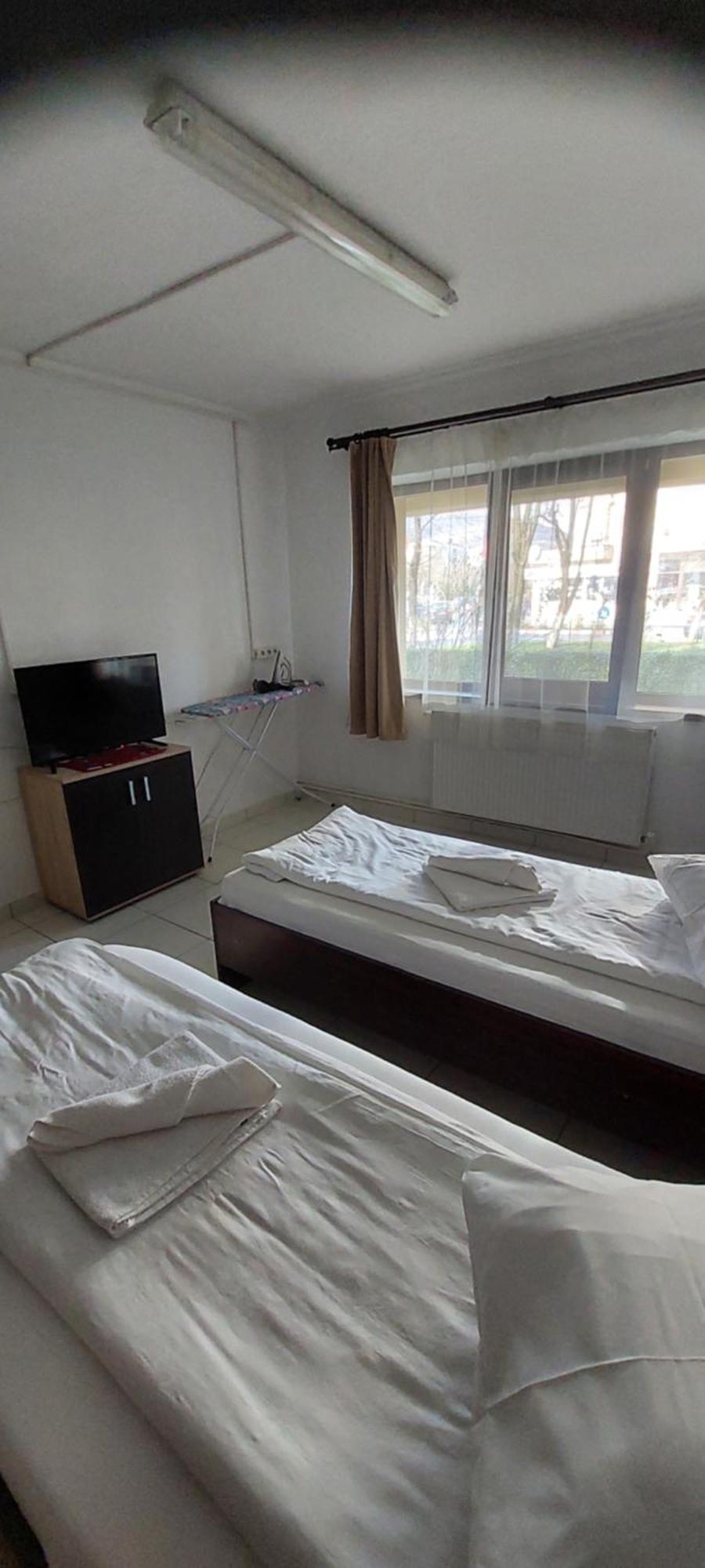 Apartament Octav เดวา ภายนอก รูปภาพ